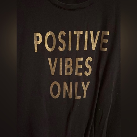 Lane Bryant T-Shirt, size 18/20, POSITIVE VIBES ONLY
Navy with gold writing - Picture 2 of 4